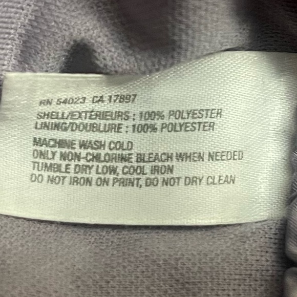 Women's Gap Grey Athletic Shorts - Picture 10 of 11